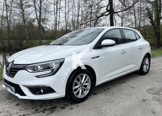 Photo du véhicule RENAULT MEGANE IV BERLINE