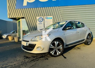 Photo du véhicule RENAULT MEGANE III BERLINE