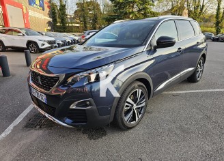 Photo du véhicule PEUGEOT 5008