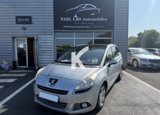 Photo du véhicule PEUGEOT 5008