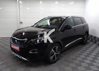 Photo du véhicule PEUGEOT 5008