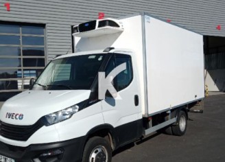 Photo du véhicule IVECO DAILY CHASSIS CABINE