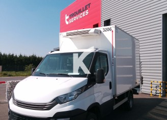 Photo du véhicule IVECO DAILY CHASSIS CABINE