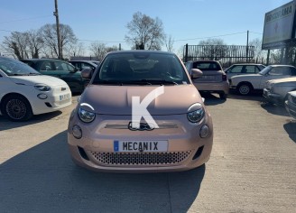 Photo du véhicule FIAT 500e BERLINE