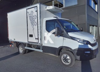 Photo du véhicule IVECO DAILY CHASSIS CABINE