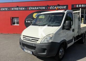 Photo du véhicule IVECO DAILY CLASSE S FOURGON
