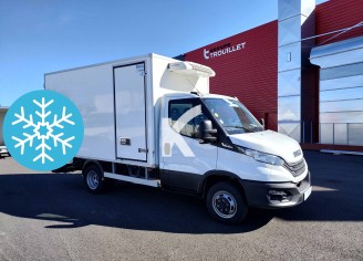 Photo du véhicule IVECO DAILY CHASSIS CABINE