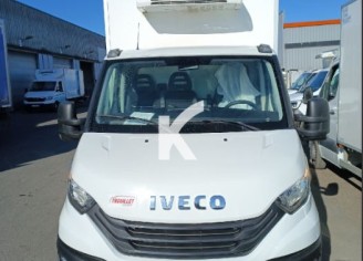 Photo du véhicule IVECO DAILY CHASSIS CABINE