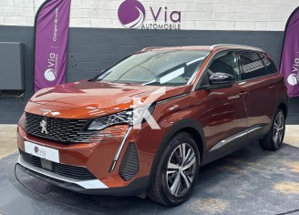 Photo du véhicule PEUGEOT 5008