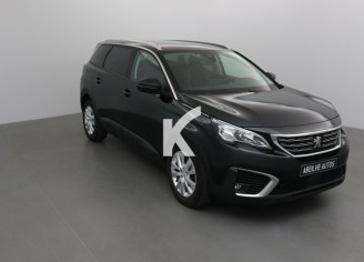 Photo du véhicule PEUGEOT 5008