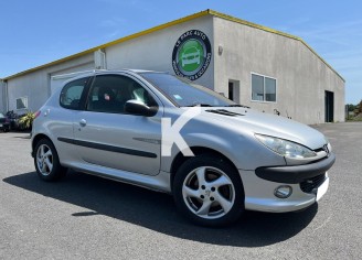 Photo du véhicule PEUGEOT 206