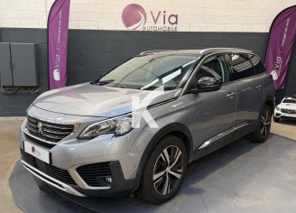 Photo du véhicule PEUGEOT 5008
