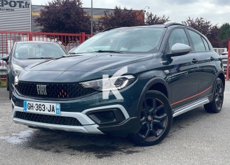 Photo du véhicule FIAT TIPO CROSS 5 PORTES MY22