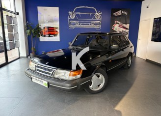 Photo du véhicule SAAB 900