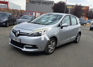 Photo du véhicule RENAULT SCENIC III