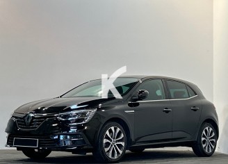 Photo du véhicule RENAULT MEGANE IV BERLINE