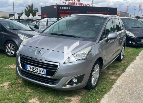 PEUGEOT 5008PEUGEOT 5008 : image 1
