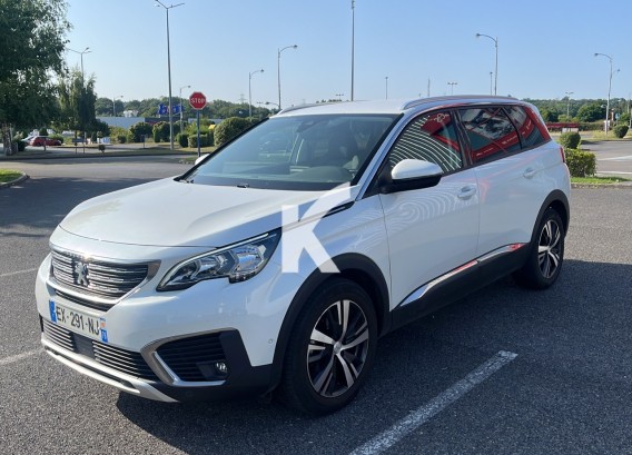 PEUGEOT 5008PEUGEOT 5008 : image 1