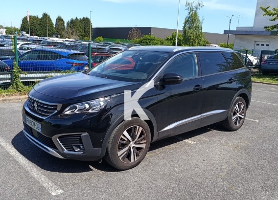 PEUGEOT 5008PEUGEOT 5008 : image 1