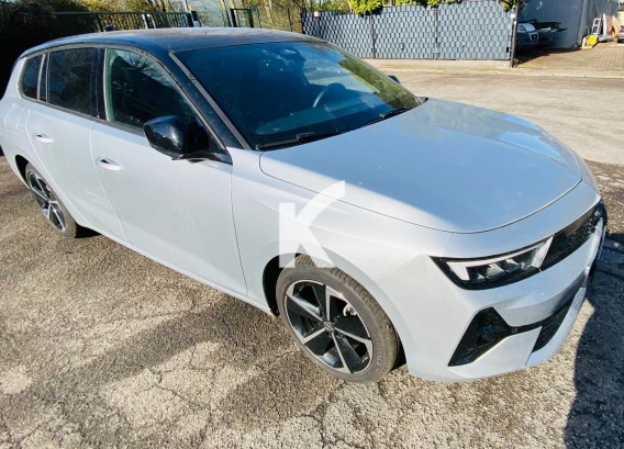 OPEL ASTRA SPORTS TOUREROPEL ASTRA SPORTS TOURER : image 1