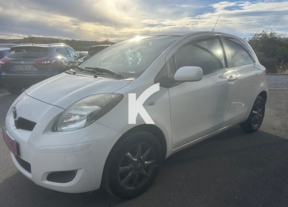 TOYOTA YARISTOYOTA YARIS : image 1