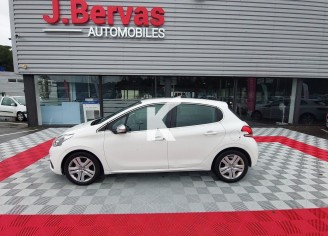 Photo du véhicule PEUGEOT 208 BUSINESS