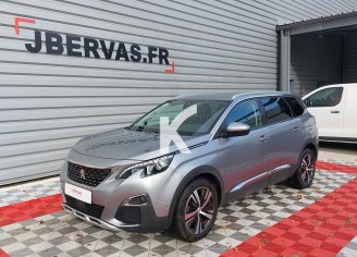 Photo du véhicule PEUGEOT 5008