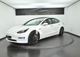 Photo du véhicule TESLA MODEL 3