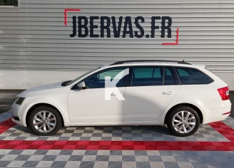 Photo du véhicule SKODA OCTAVIA COMBI