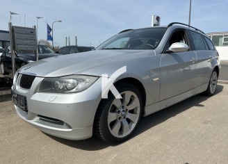 Photo du véhicule BMW SERIE 3 TOURING E91