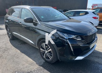 Photo du véhicule PEUGEOT 5008