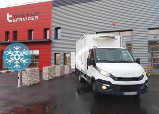 Photo du véhicule IVECO DAILY CHASSIS CABINE
