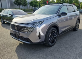 Photo du véhicule PEUGEOT 5008