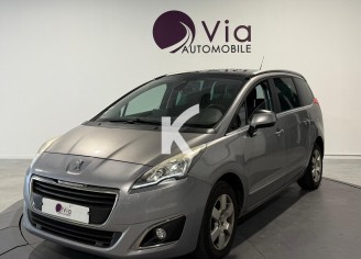 Photo du véhicule PEUGEOT 5008
