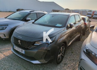 Photo du véhicule PEUGEOT 5008