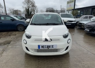 Photo du véhicule FIAT 500e BERLINE