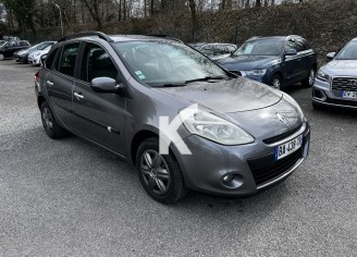 Photo du véhicule RENAULT CLIO ESTATE III