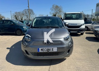 Photo du véhicule FIAT 500e BERLINE