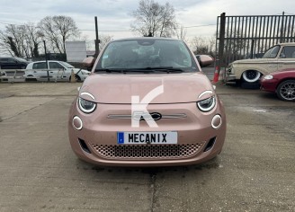 Photo du véhicule FIAT 500e BERLINE