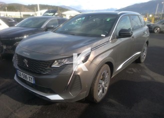 Photo du véhicule PEUGEOT 5008