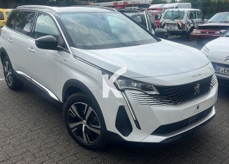 Photo du véhicule PEUGEOT 5008