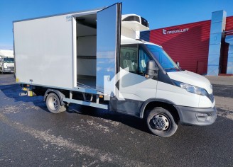Photo du véhicule IVECO DAILY CHASSIS CABINE