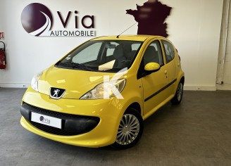 Photo du véhicule PEUGEOT 107