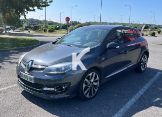 Photo du véhicule RENAULT MEGANE III BERLINE
