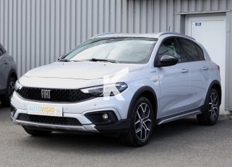 Photo du véhicule FIAT TIPO CROSS 5 PORTES