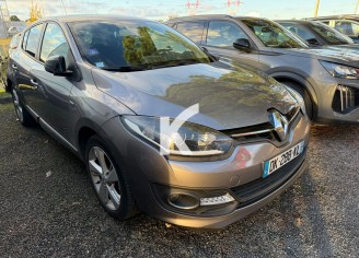 Photo du véhicule RENAULT MEGANE III BERLINE