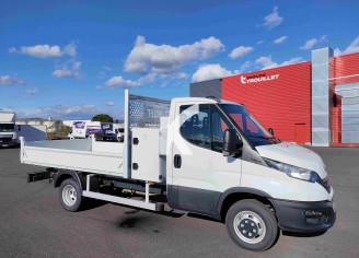 Photo du véhicule IVECO DAILY CHASSIS CABINE
