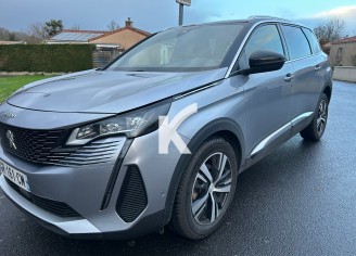 Photo du véhicule PEUGEOT 5008