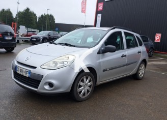 Photo du véhicule RENAULT CLIO ESTATE III