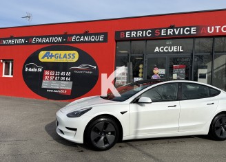 Photo du véhicule TESLA MODEL 3